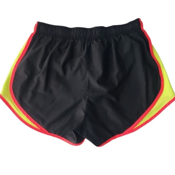 Nike Women Shorts Sport-Running Size SMALL Pink & Black Mid-Rise With Pocket - Picture 5 of 5